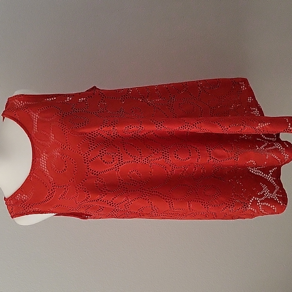 ALFANI 1X Red/Coral Eyelet Tunic Top